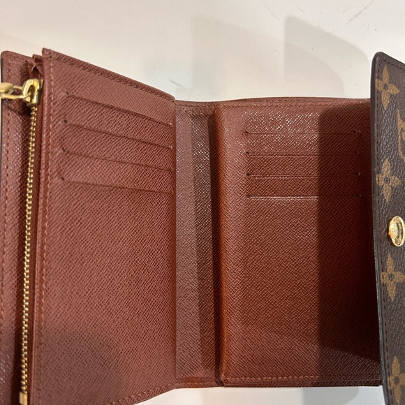 Louis Vuitton Alexandra Monogram Wallet - Picture 5 of 13